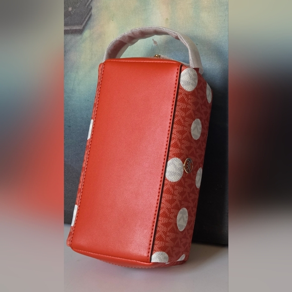 Michael Kors Polka Dot Med Travel Bag NWT - Picture 4 of 16